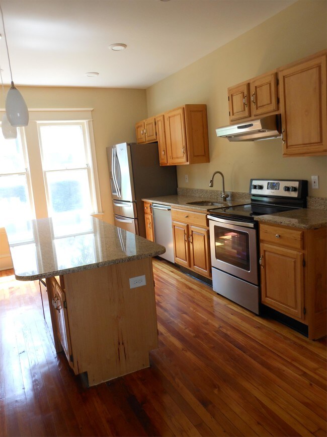 Building Photo - 204 Villanova Rd