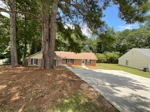 Building Photo - 3018 Dale Ct