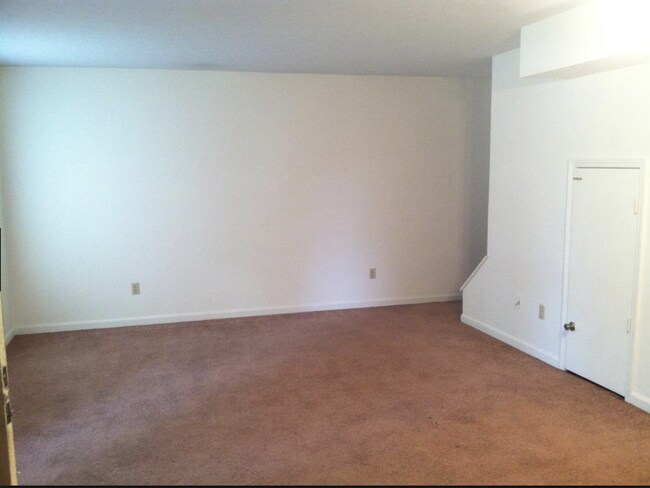 Building Photo - 1504 Pin Oak Ct
