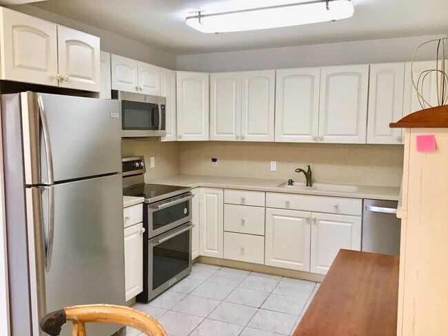 Foto del edificio - 1004 Newcastle A