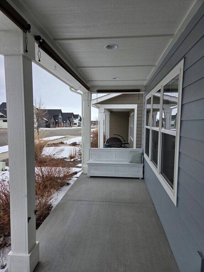 Patio delantero - 3378 S 22nd Ave