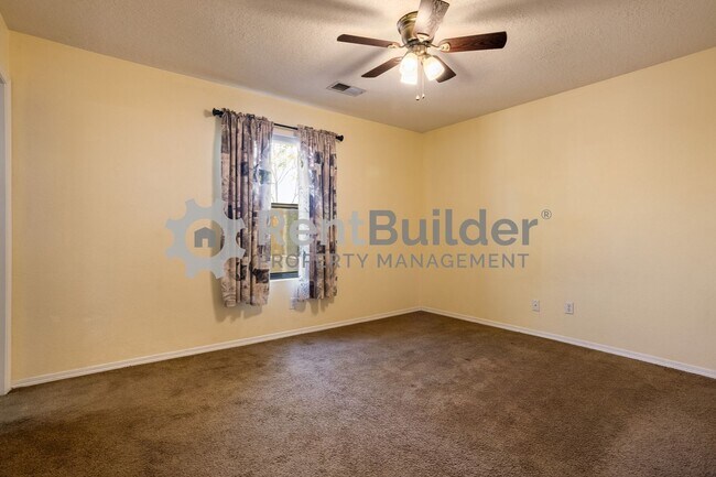 Foto del edificio - 708 Shire St SW