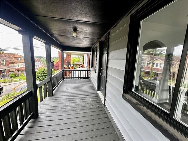 Building Photo - 1410 Fallowfield Ave