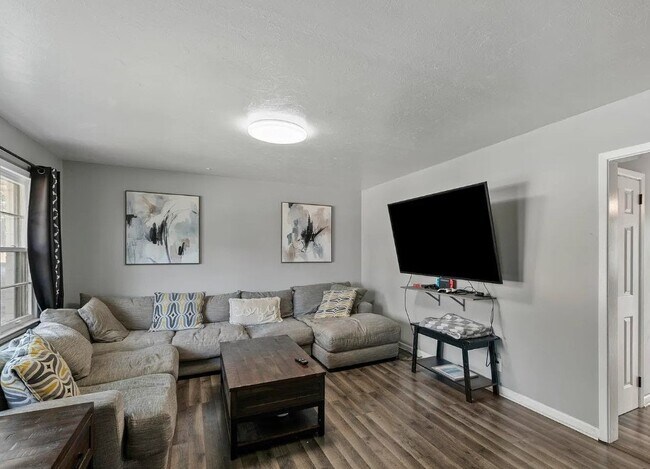 Foto del edificio - 4935 S 129th St