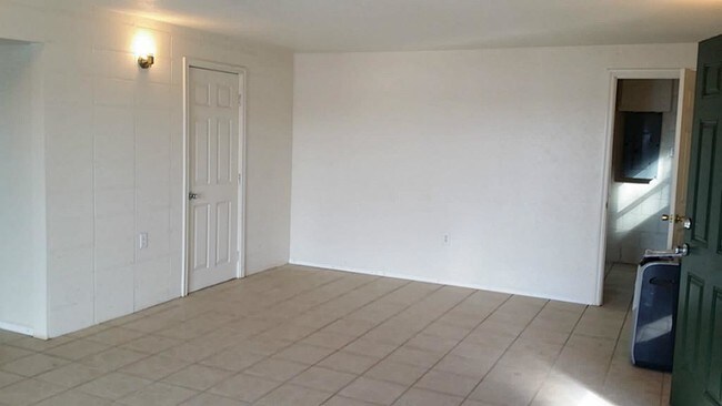 Building Photo - 96 Bayou Vista Dr