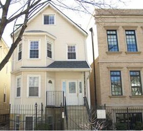 Photo - 2033 W Melrose St (Chicago, IL)