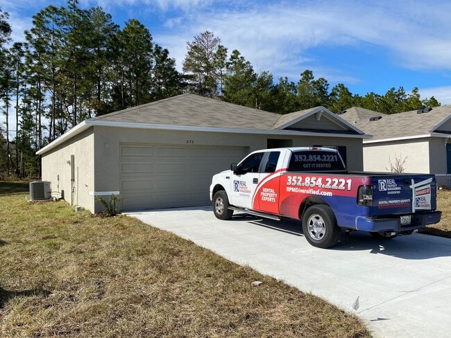 Foto del edificio - Desirable Lake Diamond Subdivision 3/2/2 **Won't Last**