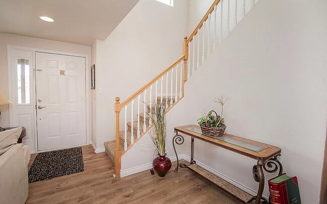 Building Photo - 7715 Galiano Dr