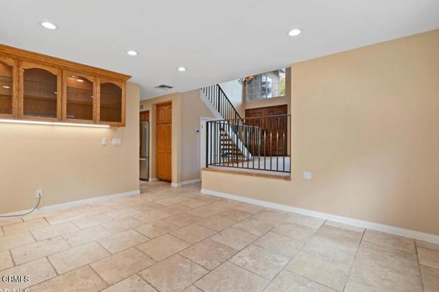 Building Photo - 447 Santa Barbara Cir