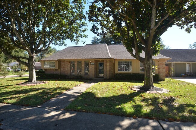 Building Photo - 15603 Oldridge Dr