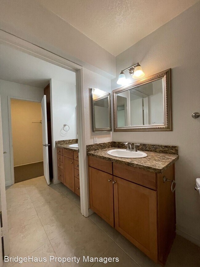 Building Photo - 2 br, 1 bath House - 6058 Rancho Mission R...