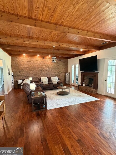 Foto del edificio - 1729 Green Acres Dr