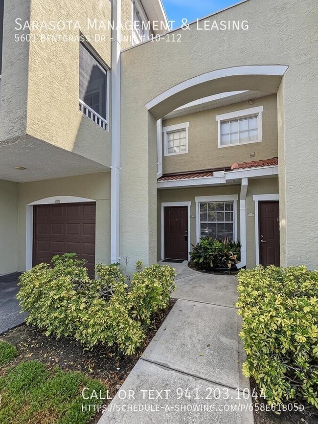 Building Photo - 5601 Bentgrass Dr