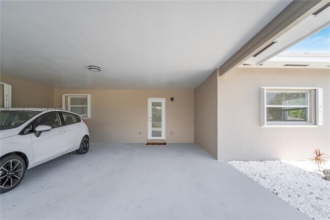 Building Photo - 8901 SW 149th Terrace