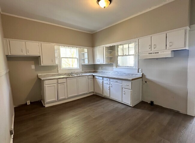 Foto del edificio - 4801 Avenue S