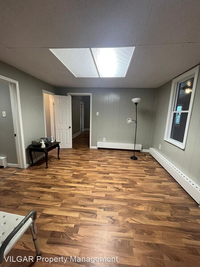 Building Photo - 4 br, 1 bath House - 4941 Tod