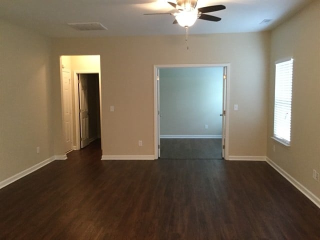 Building Photo - 4182 Clifftonville Ave SW