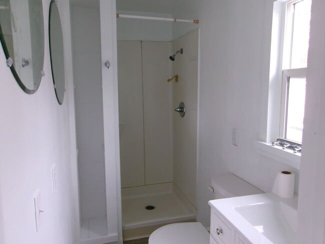 Building Photo - Small One bedroom house in Phoenix