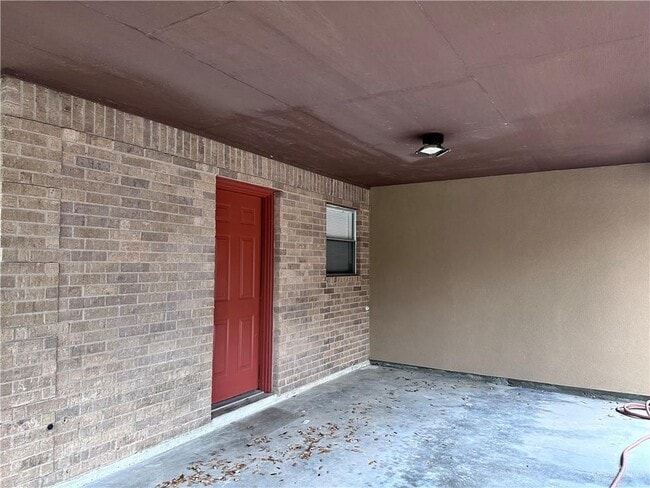 Building Photo - 18 Kennedy Ave