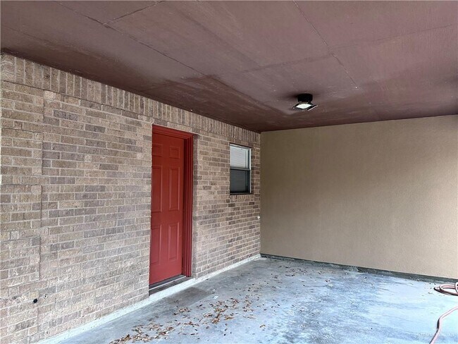 Building Photo - 601 Kennedy Ave