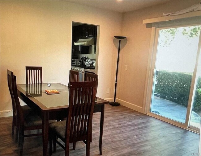 Foto del edificio - 17002 Maria Ave