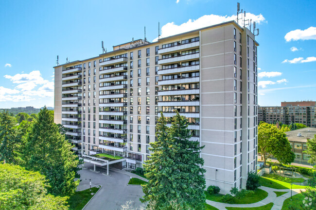 Photo du bâtiment - Bayview Square Apartments