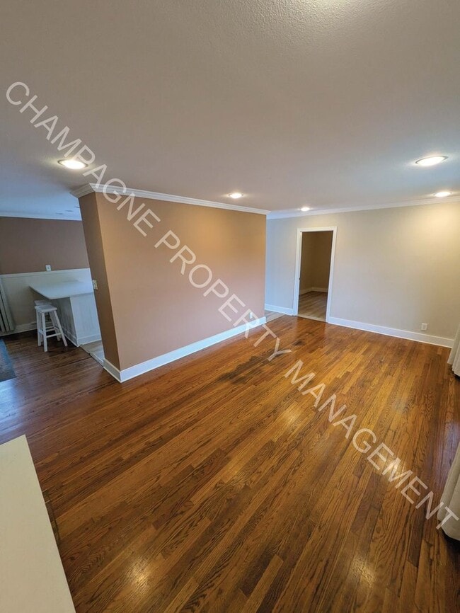 Foto del edificio - Single Family Home in South KC