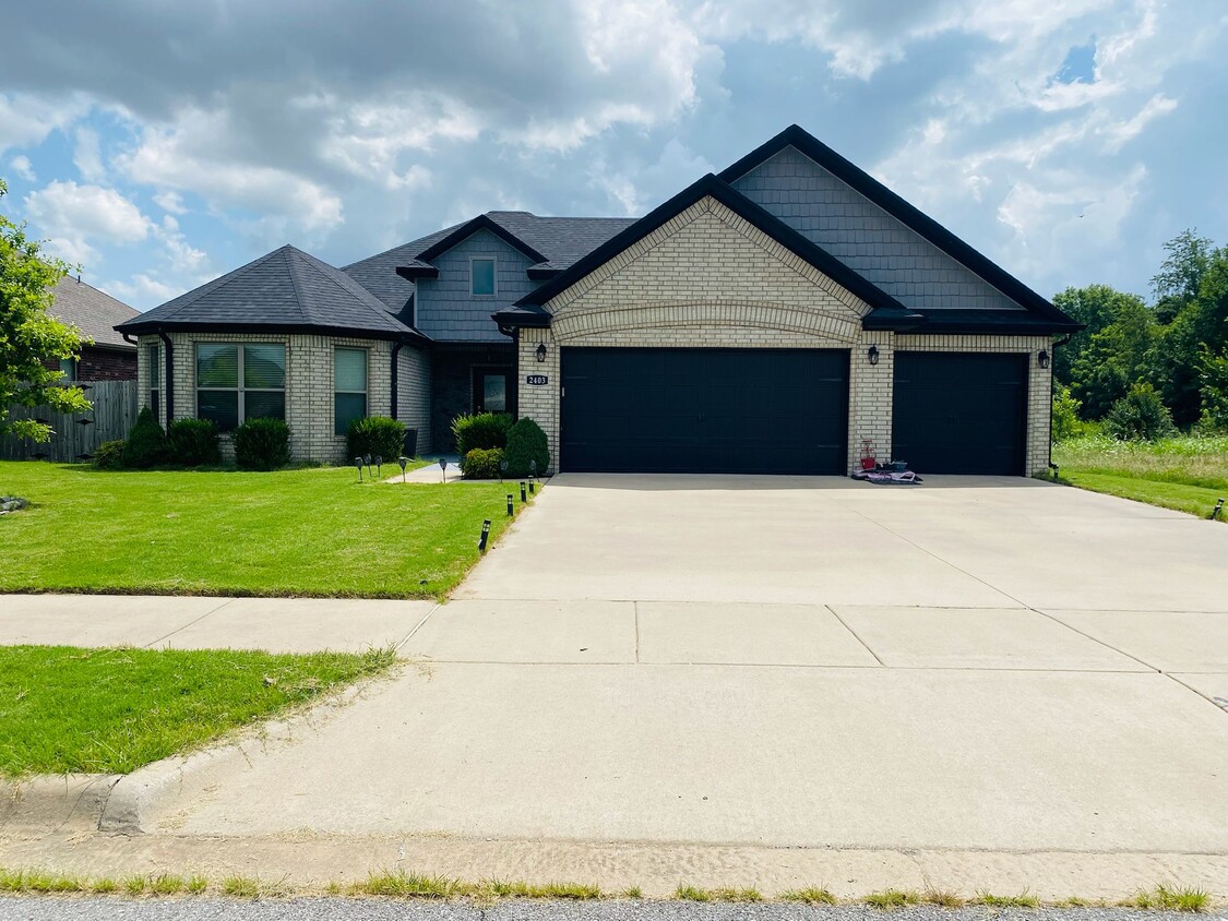 Photo - 2403 SW Elington St (Bentonville, AR)