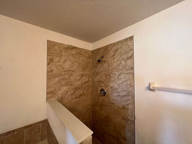 Foto del edificio - 3 bedroom 2.5 Bath Timber Pointe Avalon Pa...