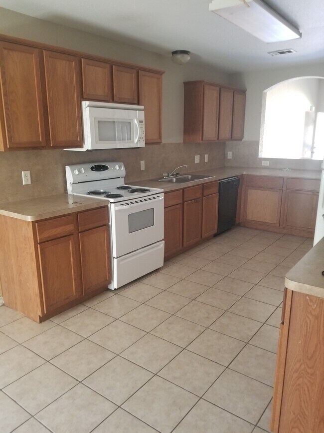 Building Photo - 3525 Paloma Ridge Dr