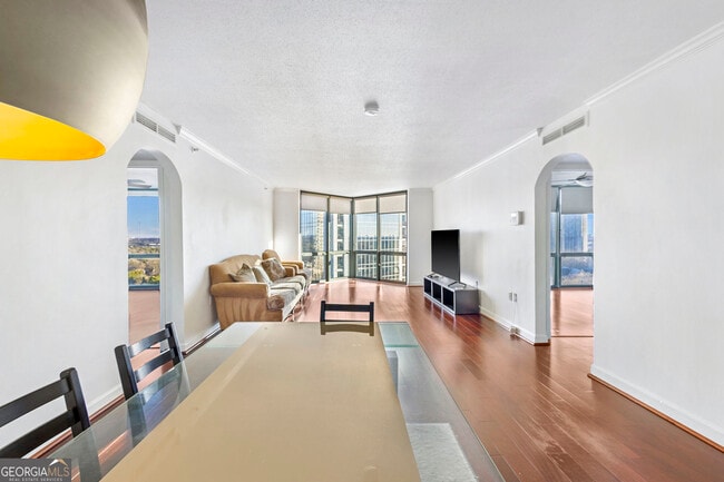 Building Photo - 2870 Pharr Ct S Northwest