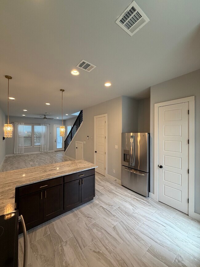 Foto del edificio - 419 Cactus St