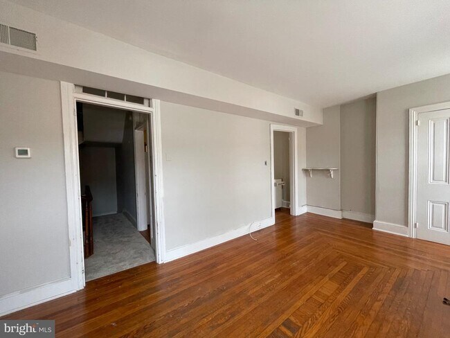 Foto del edificio - 316 S Walnut St