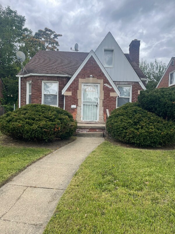Primary Photo - 15837 St Marys St