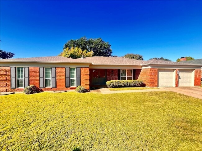 Photo - 15621 Terrace Lawn Cir House