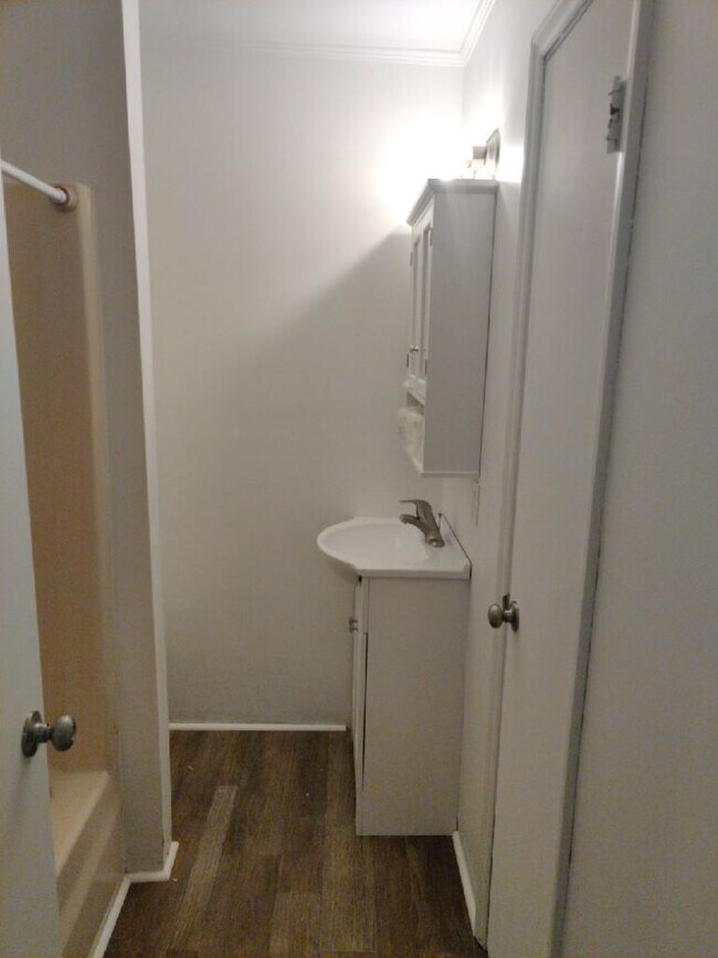 Foto del edificio - 3300 Starlight Dr