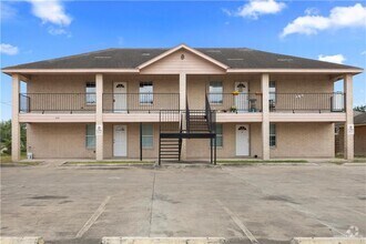 Building Photo - 800 W Javelina Dr