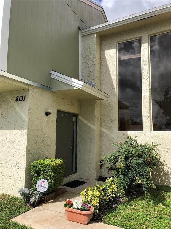 Foto del edificio - 8131 Lagos De Campo Blvd