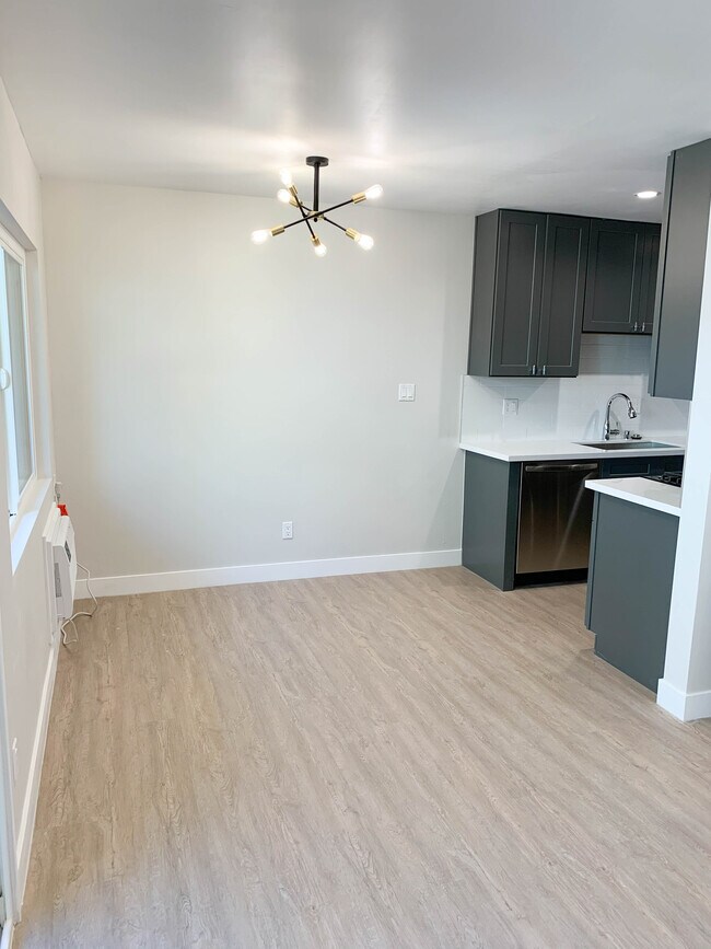 Foto del edificio - 3652 Clarington Ave