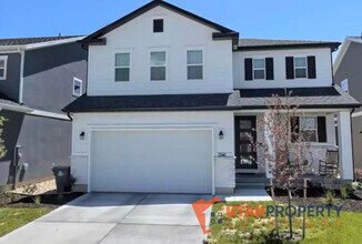 Building Photo - 1541 W 250 N