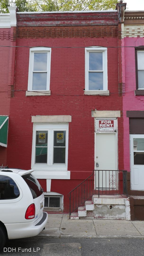 Building Photo - 3 br, 1 bath House - 2648 N. Stanley