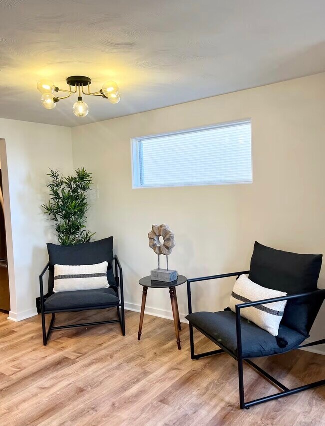 Foto del edificio - 6523 Jackson St