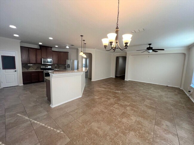 Building Photo - 3 br, 2 bath House - 13134 Piper Sonoma