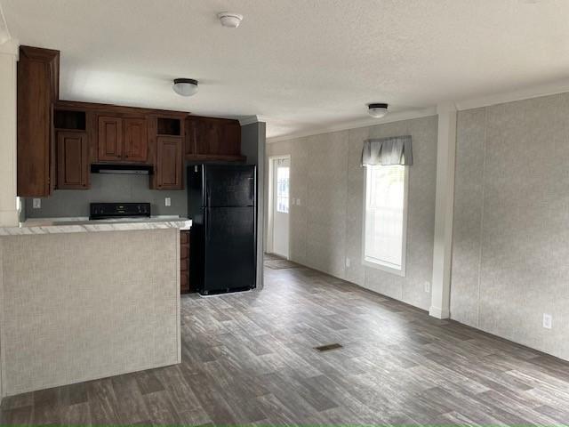 Building Photo - 105 Lone Pine Dr