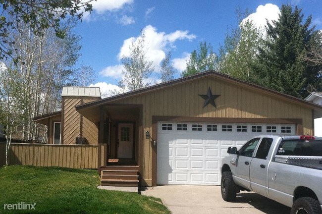 Foto del edificio - 4 br, 2 bath House - 2284 Ina Avenue