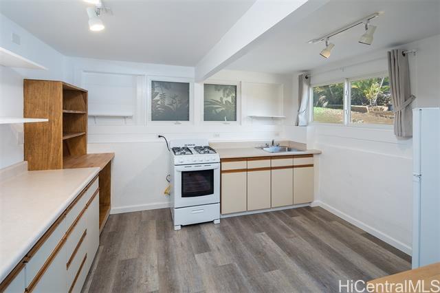Building Photo - 1406 Wilhelmina Rise