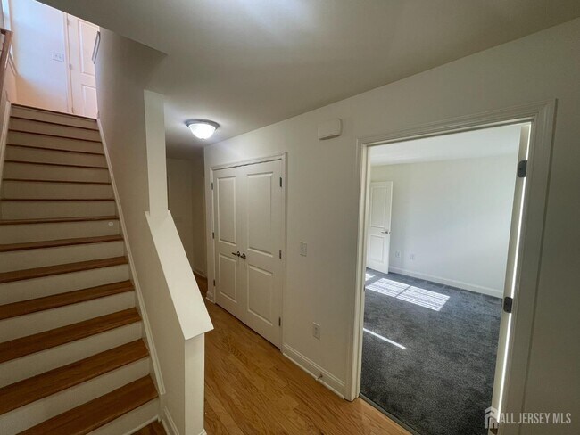 Foto del edificio - 331 Gawron Ct