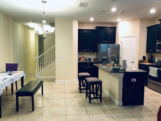 Foto del edificio - 15043 Evergreen Oak Loop