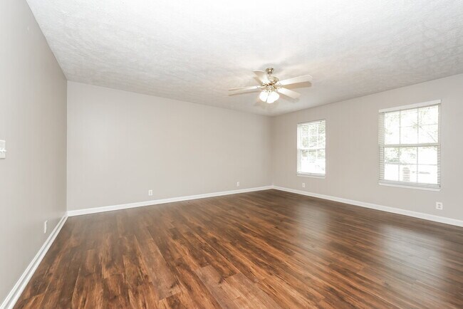 Foto del edificio - 2816 Islington Dr