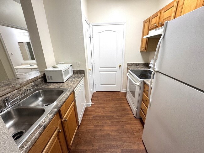 Photo - 10519 Villa View Cir Townhome
